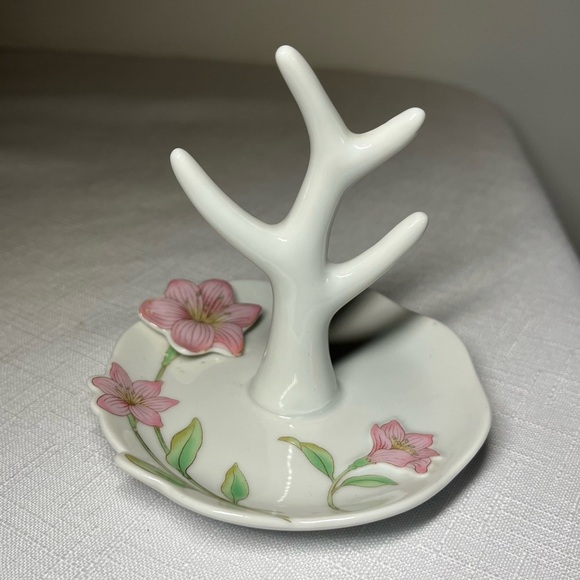 Vintage 3D floral ring holder. Porcelain. Cameron Japan - Picture 3 of 5